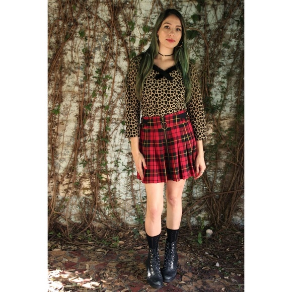 Meet your Posher, Jen - Picture 2 of 2